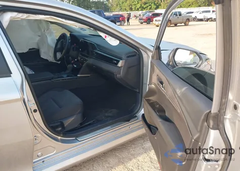 2025 Toyota Camry Xse/Xle/Le/Se из США, поврежденный, VIN 4T1DAACK2SU568985